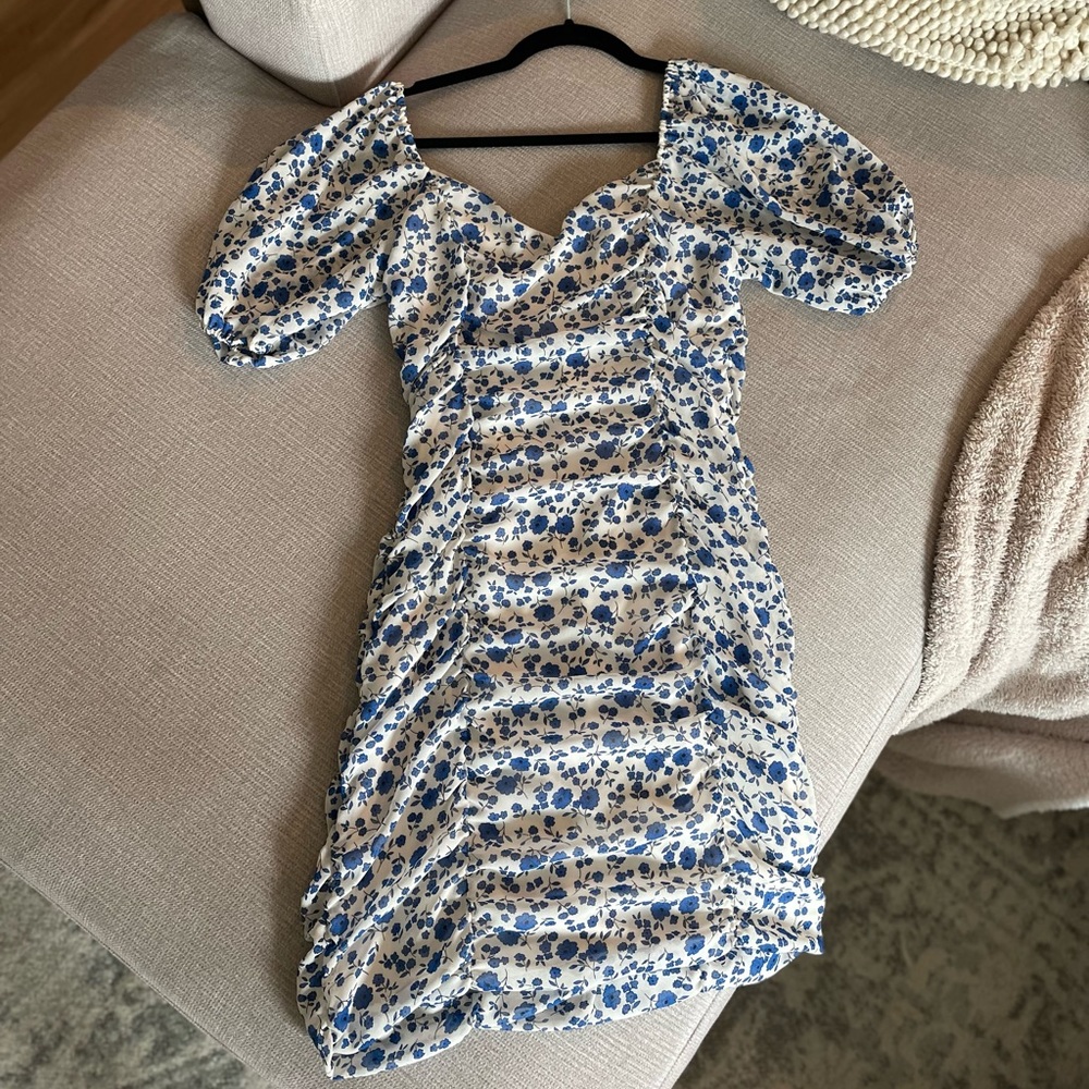 All in Favor ruched floral mini dress with puff sleeves, never worn